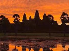 Full-Day Angkor Wat Sunrise & Phnom Bakeng Sunset Tour